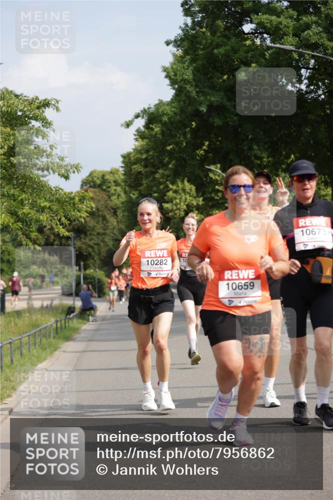 15.06.2025 - REWE Women's Run Jannik Wohlers http://msf.ph/oto/7956862 15.06.2025 08:52:11 Laufen 10282, 10, 10659, 10673 meine-sportfotos.de