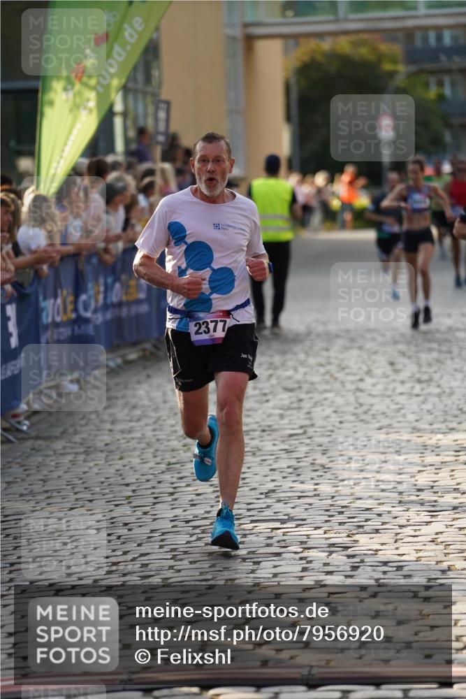 13.06.2025 - Holstenköstenlauf Felixshl http://msf.ph/oto/7956920 13.06.2025 19:47:45 Laufen 2377, 2604, 2650, 2858 meine-sportfotos.de