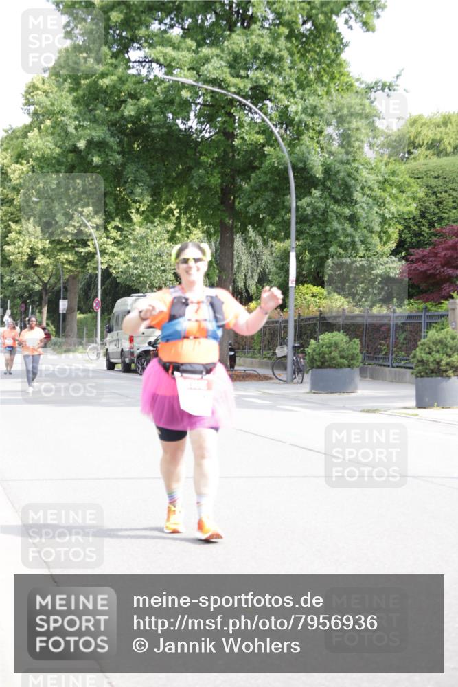 15.06.2025 - REWE Women's Run Jannik Wohlers http://msf.ph/oto/7956936 15.06.2025 09:14:18 Laufen  meine-sportfotos.de