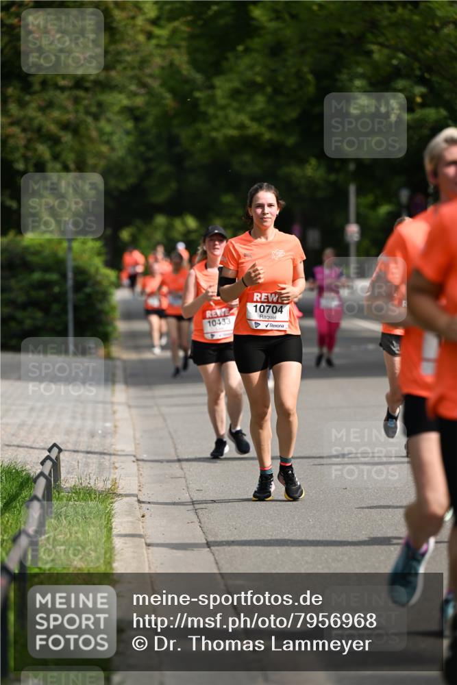 15.06.2025 - REWE Women's Run Dr. Thomas Lammeyer http://msf.ph/oto/7956968 15.06.2025 09:47:13 Laufen 10433, 10704 meine-sportfotos.de