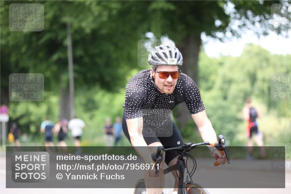 15.06.2025 - 7 Türme Triathlon Yannick Fuchs http://msf.ph/oto/7956971 15.06.2025 13:42:07 Radfahren 199 meine-sportfotos.de