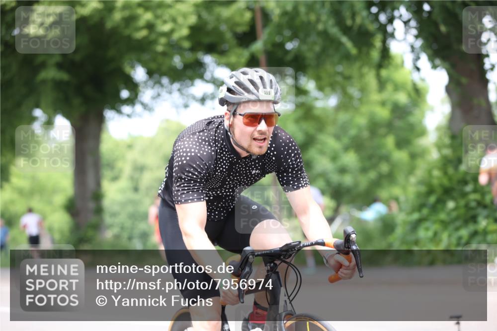 15.06.2025 - 7 Türme Triathlon Yannick Fuchs http://msf.ph/oto/7956974 15.06.2025 13:42:07 Radfahren 199 meine-sportfotos.de