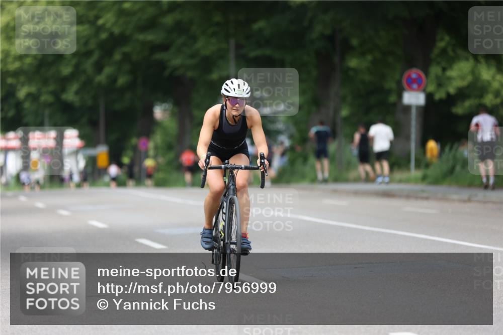 15.06.2025 - 7 Türme Triathlon Yannick Fuchs http://msf.ph/oto/7956999 15.06.2025 13:42:16 Radfahren 1082 meine-sportfotos.de