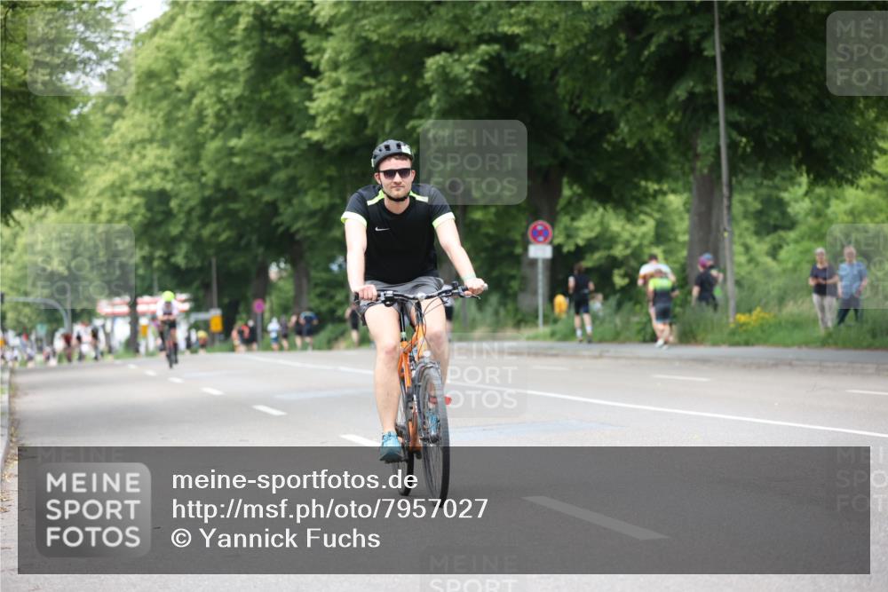 15.06.2025 - 7 Türme Triathlon Yannick Fuchs http://msf.ph/oto/7957027 15.06.2025 13:42:26 Radfahren 320 meine-sportfotos.de