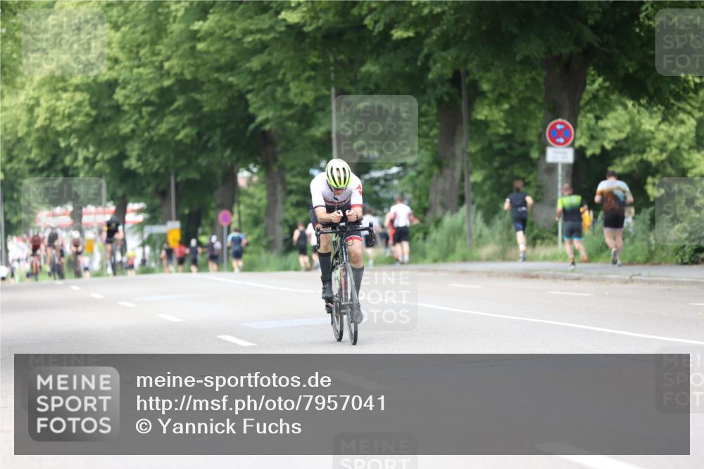 15.06.2025 - 7 Türme Triathlon Yannick Fuchs http://msf.ph/oto/7957041 15.06.2025 13:42:30 Radfahren 320, 1147 meine-sportfotos.de