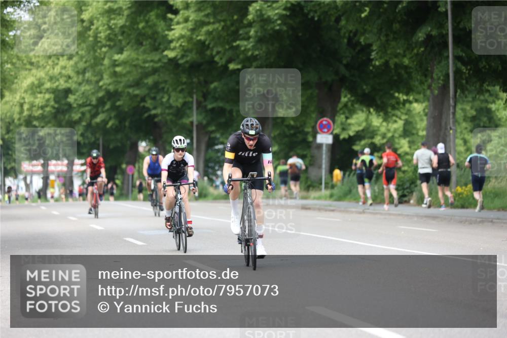 15.06.2025 - 7 Türme Triathlon Yannick Fuchs http://msf.ph/oto/7957073 15.06.2025 13:42:36 Radfahren 675, 1065, 1147 meine-sportfotos.de