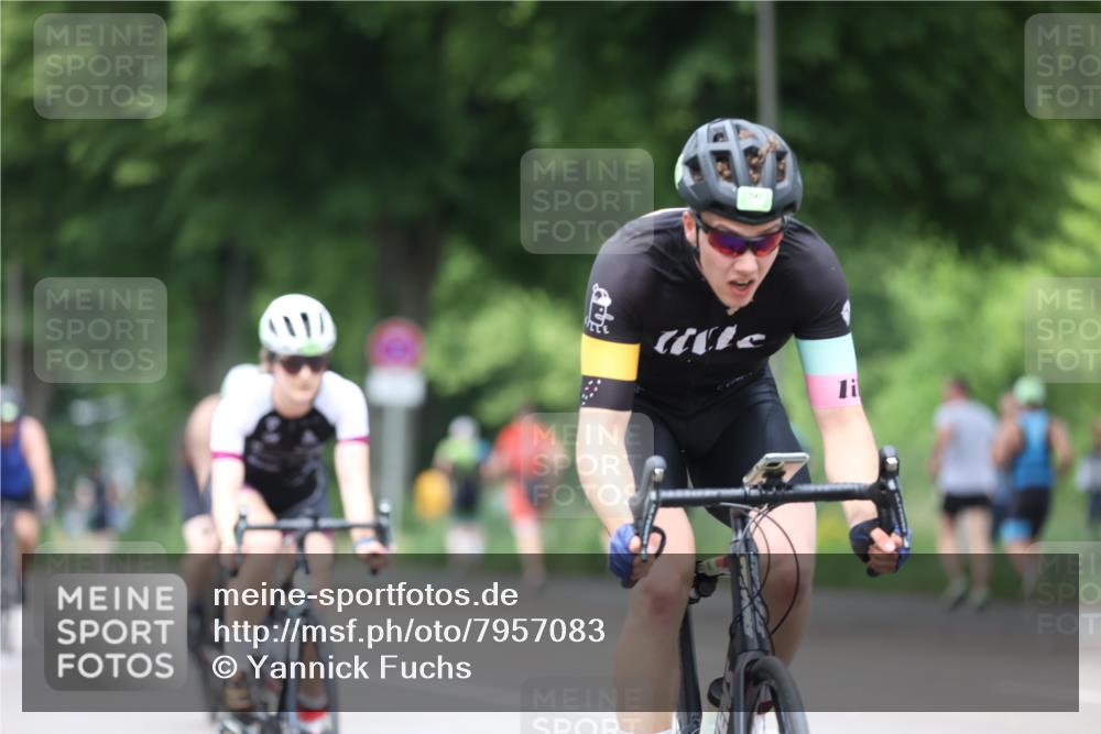 15.06.2025 - 7 Türme Triathlon Yannick Fuchs http://msf.ph/oto/7957083 15.06.2025 13:42:37 Radfahren 675, 1065, 1147 meine-sportfotos.de