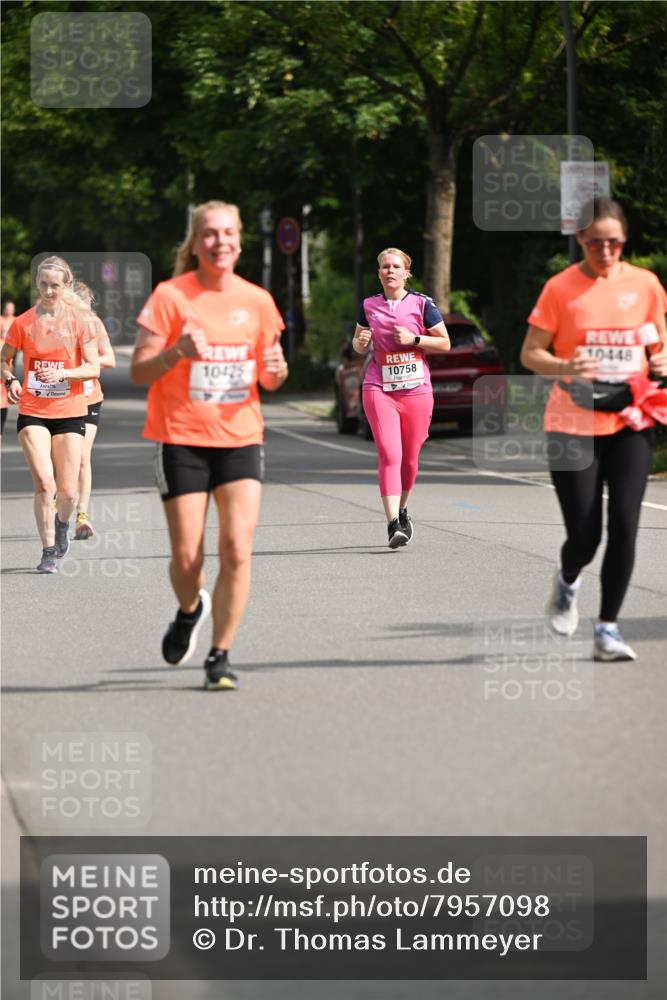 15.06.2025 - REWE Women's Run Dr. Thomas Lammeyer http://msf.ph/oto/7957098 15.06.2025 09:47:20 Laufen 10425, 10758, 210448 meine-sportfotos.de