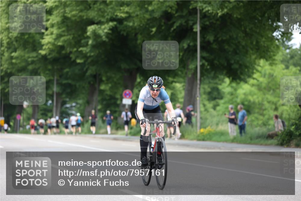 15.06.2025 - 7 Türme Triathlon Yannick Fuchs http://msf.ph/oto/7957161 15.06.2025 13:42:56 Radfahren 281, 629, 1056 meine-sportfotos.de