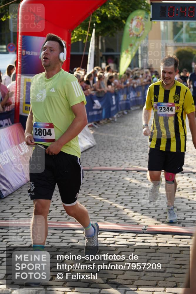 13.06.2025 - Holstenköstenlauf Felixshl http://msf.ph/oto/7957209 13.06.2025 19:48:04 Laufen 2064, 2183, 2344, 2477, 2804, 3574, 3575, 3603, 3896 meine-sportfotos.de