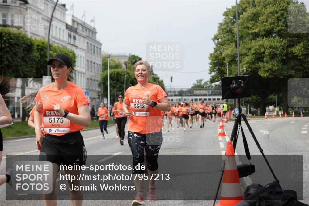 15.06.2025 - REWE Women's Run Jannik Wohlers http://msf.ph/oto/7957213 15.06.2025 09:43:52 Laufen 5175, 5542 meine-sportfotos.de