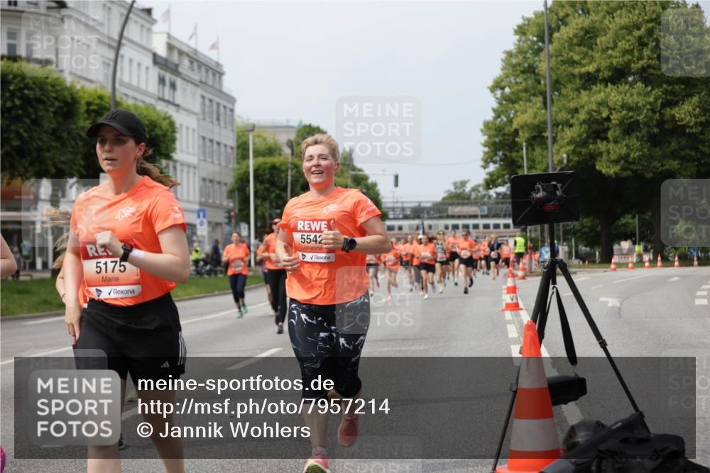 15.06.2025 - REWE Women's Run Jannik Wohlers http://msf.ph/oto/7957214 15.06.2025 09:43:52 Laufen 5175, 5542 meine-sportfotos.de
