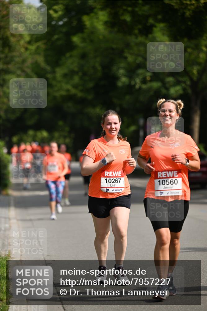 15.06.2025 - REWE Women's Run Dr. Thomas Lammeyer http://msf.ph/oto/7957227 15.06.2025 09:47:30 Laufen 10267, 10560 meine-sportfotos.de
