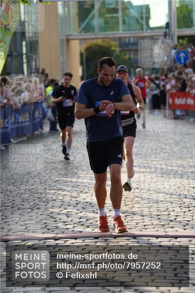 13.06.2025 - Holstenköstenlauf Felixshl http://msf.ph/oto/7957252 13.06.2025 19:48:07 Laufen 2064, 2147, 2183, 2344, 2477, 3574, 3575, 3603 meine-sportfotos.de