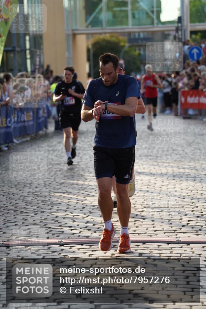 13.06.2025 - Holstenköstenlauf Felixshl http://msf.ph/oto/7957276 13.06.2025 19:48:07 Laufen 2064, 2147, 2183, 2344, 2477, 3574, 3575, 3603 meine-sportfotos.de