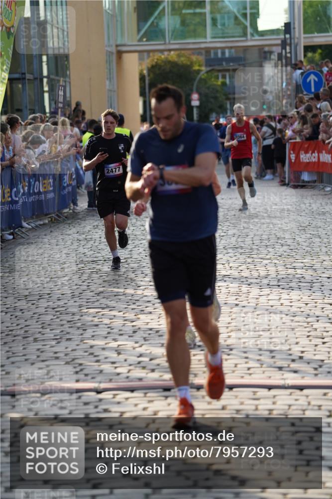 13.06.2025 - Holstenköstenlauf Felixshl http://msf.ph/oto/7957293 13.06.2025 19:48:07 Laufen 2064, 2147, 2183, 2344, 2477, 3574, 3575, 3603 meine-sportfotos.de