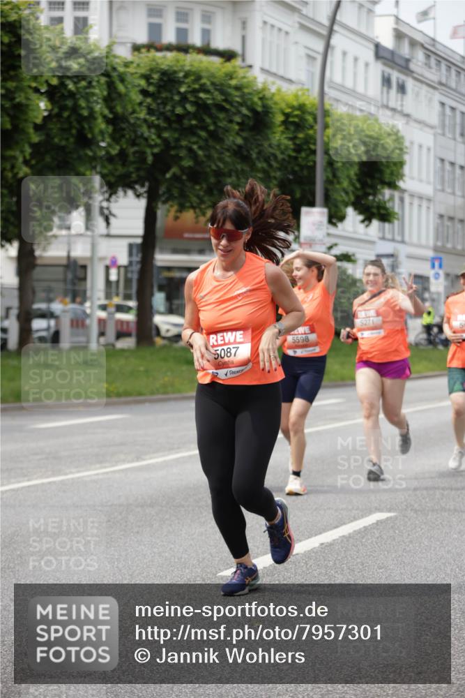 15.06.2025 - REWE Women's Run Jannik Wohlers http://msf.ph/oto/7957301 15.06.2025 09:43:57 Laufen 5271, 5087, 5598 meine-sportfotos.de