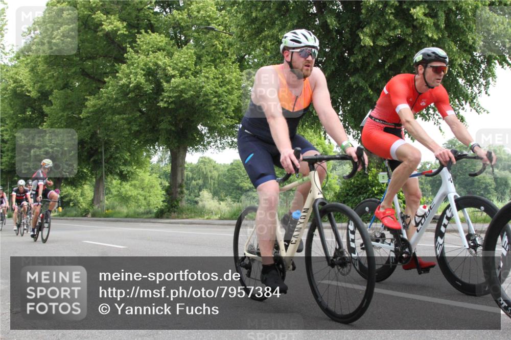 15.06.2025 - 7 Türme Triathlon Yannick Fuchs http://msf.ph/oto/7957384 15.06.2025 09:48:56 Radfahren  meine-sportfotos.de