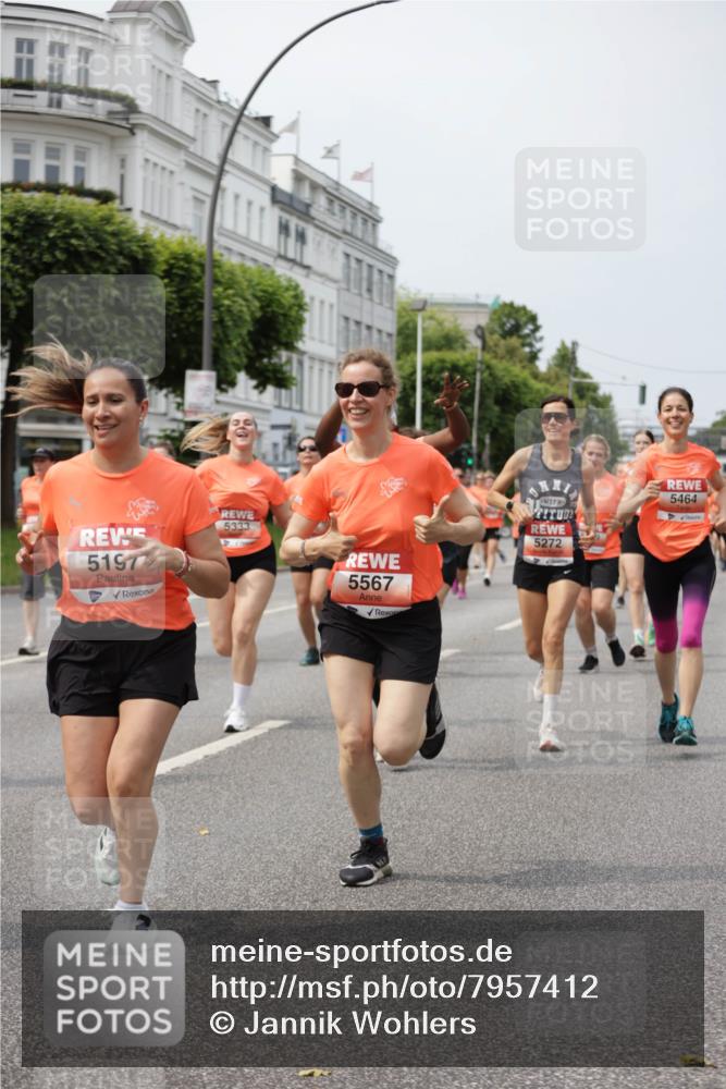 15.06.2025 - REWE Women's Run Jannik Wohlers http://msf.ph/oto/7957412 15.06.2025 09:44:02 Laufen 5197, 5333, 5567, 5272, 5464 meine-sportfotos.de