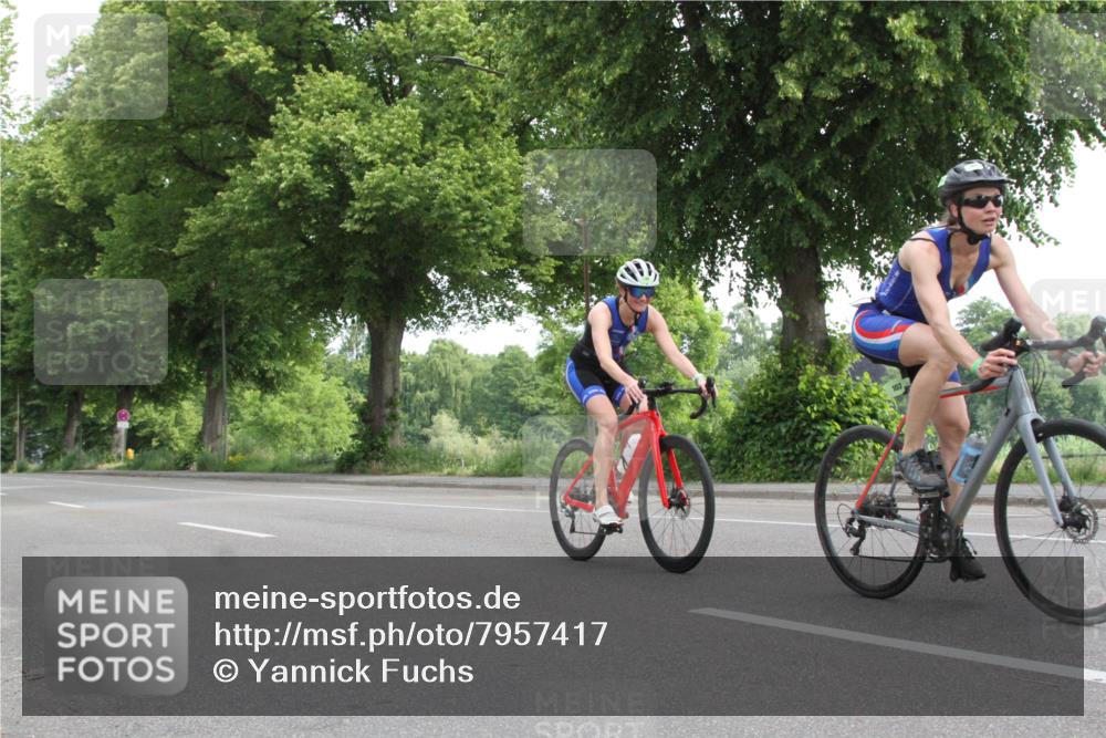 15.06.2025 - 7 Türme Triathlon Yannick Fuchs http://msf.ph/oto/7957417 15.06.2025 09:48:59 Radfahren  meine-sportfotos.de