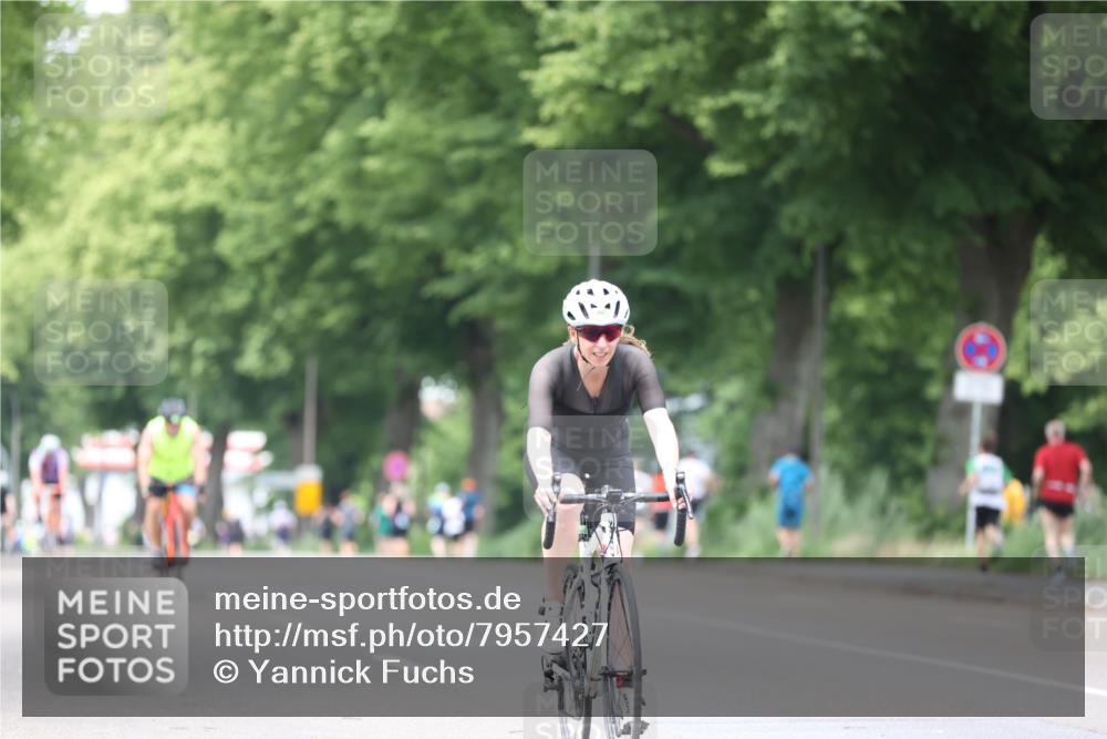 15.06.2025 - 7 Türme Triathlon Yannick Fuchs http://msf.ph/oto/7957427 15.06.2025 13:43:48 Radfahren 382, 705 meine-sportfotos.de