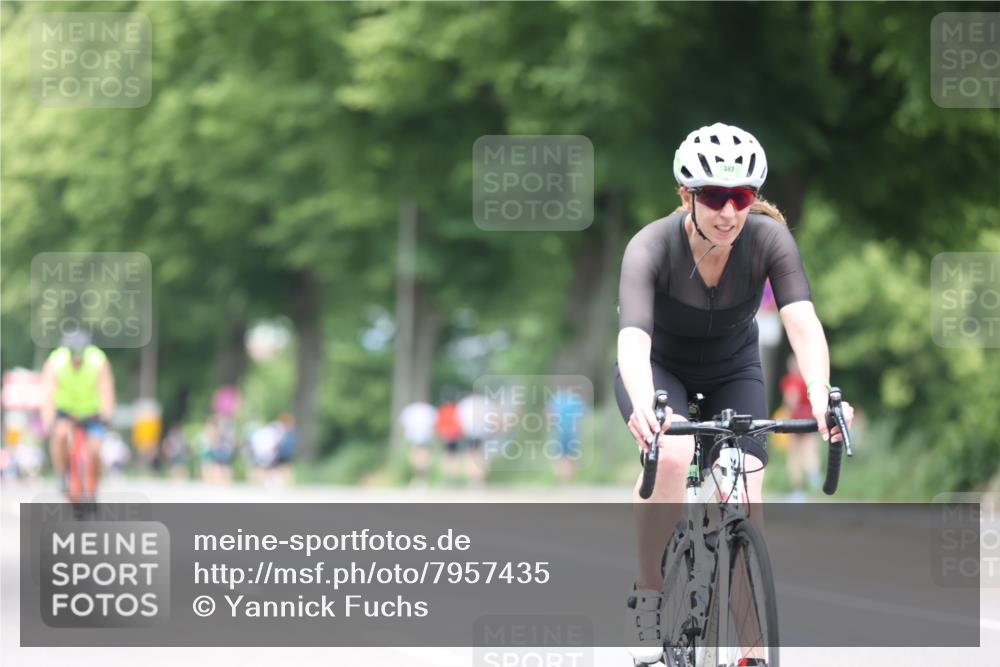 15.06.2025 - 7 Türme Triathlon Yannick Fuchs http://msf.ph/oto/7957435 15.06.2025 13:43:49 Radfahren 382, 705, 1080 meine-sportfotos.de