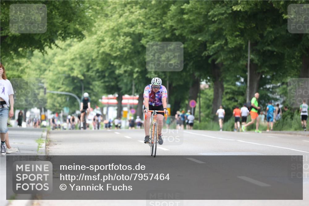 15.06.2025 - 7 Türme Triathlon Yannick Fuchs http://msf.ph/oto/7957464 15.06.2025 13:43:53 Radfahren 705, 1080 meine-sportfotos.de