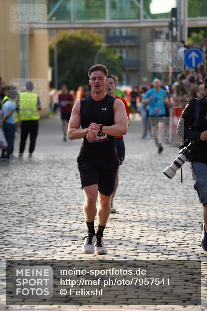 13.06.2025 - Holstenköstenlauf Felixshl http://msf.ph/oto/7957541 13.06.2025 19:48:23 Laufen 2087, 2357, 2748, 2807 meine-sportfotos.de