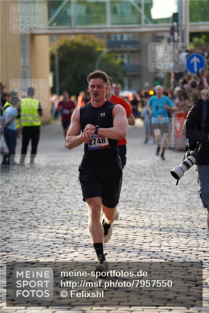 13.06.2025 - Holstenköstenlauf Felixshl http://msf.ph/oto/7957550 13.06.2025 19:48:23 Laufen 2087, 2357, 2748, 2807 meine-sportfotos.de