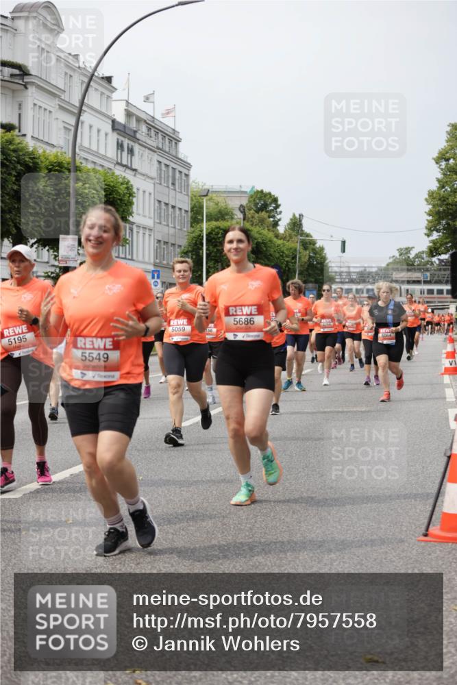 15.06.2025 - REWE Women's Run Jannik Wohlers http://msf.ph/oto/7957558 15.06.2025 09:44:05 Laufen 5195, 5549, 5059, 158, 5686, 5264, 5064 meine-sportfotos.de