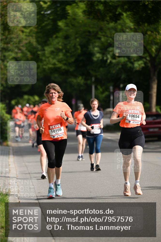 15.06.2025 - REWE Women's Run Dr. Thomas Lammeyer http://msf.ph/oto/7957576 15.06.2025 09:47:47 Laufen 10105, 10654 meine-sportfotos.de