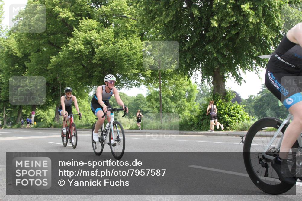 15.06.2025 - 7 Türme Triathlon Yannick Fuchs http://msf.ph/oto/7957587 15.06.2025 09:55:02 Radfahren  meine-sportfotos.de