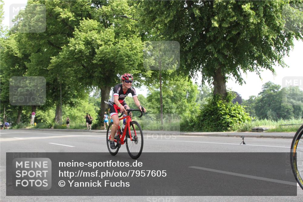 15.06.2025 - 7 Türme Triathlon Yannick Fuchs http://msf.ph/oto/7957605 15.06.2025 09:55:09 Radfahren  meine-sportfotos.de