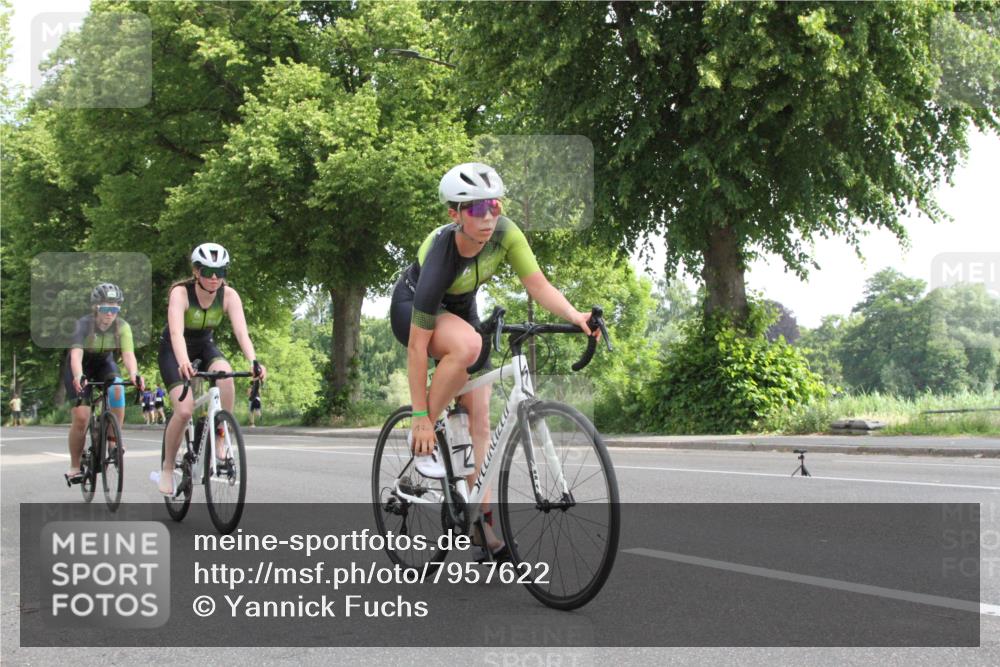 15.06.2025 - 7 Türme Triathlon Yannick Fuchs http://msf.ph/oto/7957622 15.06.2025 09:55:53 Radfahren  meine-sportfotos.de