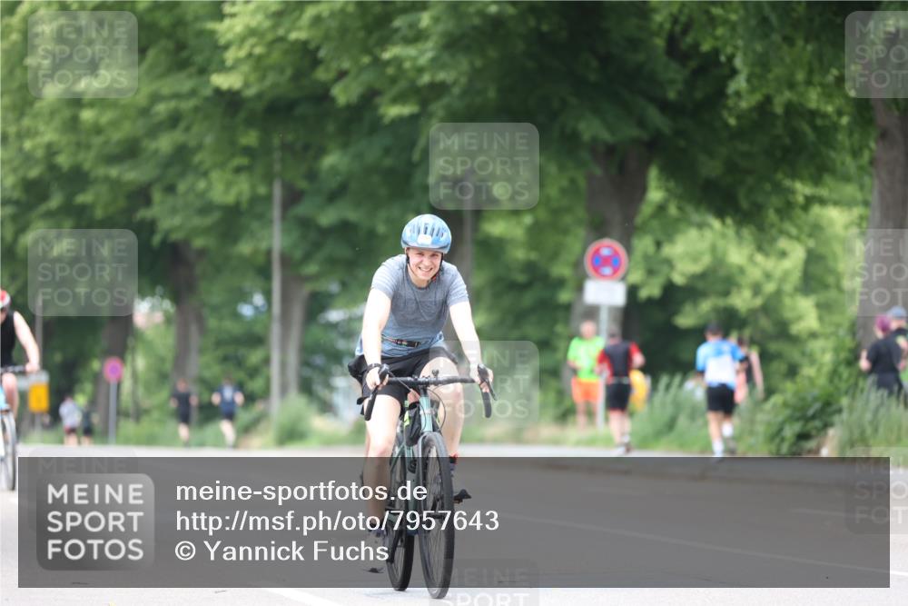 15.06.2025 - 7 Türme Triathlon Yannick Fuchs http://msf.ph/oto/7957643 15.06.2025 13:44:33 Radfahren 845, 1196 meine-sportfotos.de