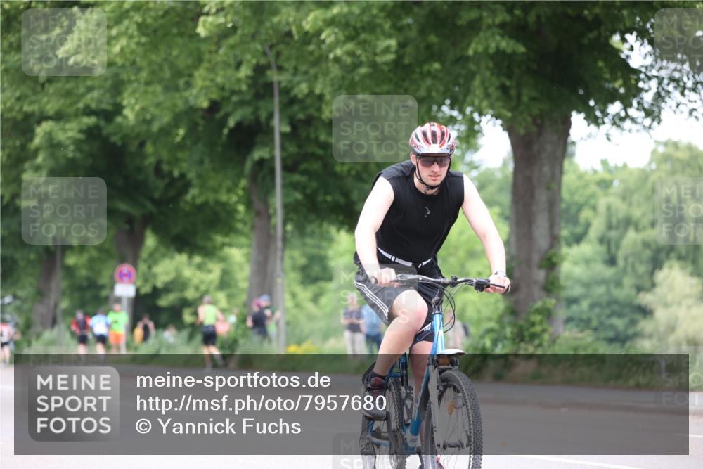 15.06.2025 - 7 Türme Triathlon Yannick Fuchs http://msf.ph/oto/7957680 15.06.2025 13:44:38 Radfahren 228, 593, 754, 845, 865, 1196 meine-sportfotos.de