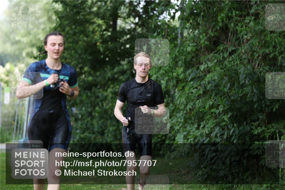 15.06.2025 - 7 Türme Triathlon Michael Strokosch http://msf.ph/oto/7957707 15.06.2025 12:36:48 Schwimmen 429, 514, 584, 645, 666 meine-sportfotos.de