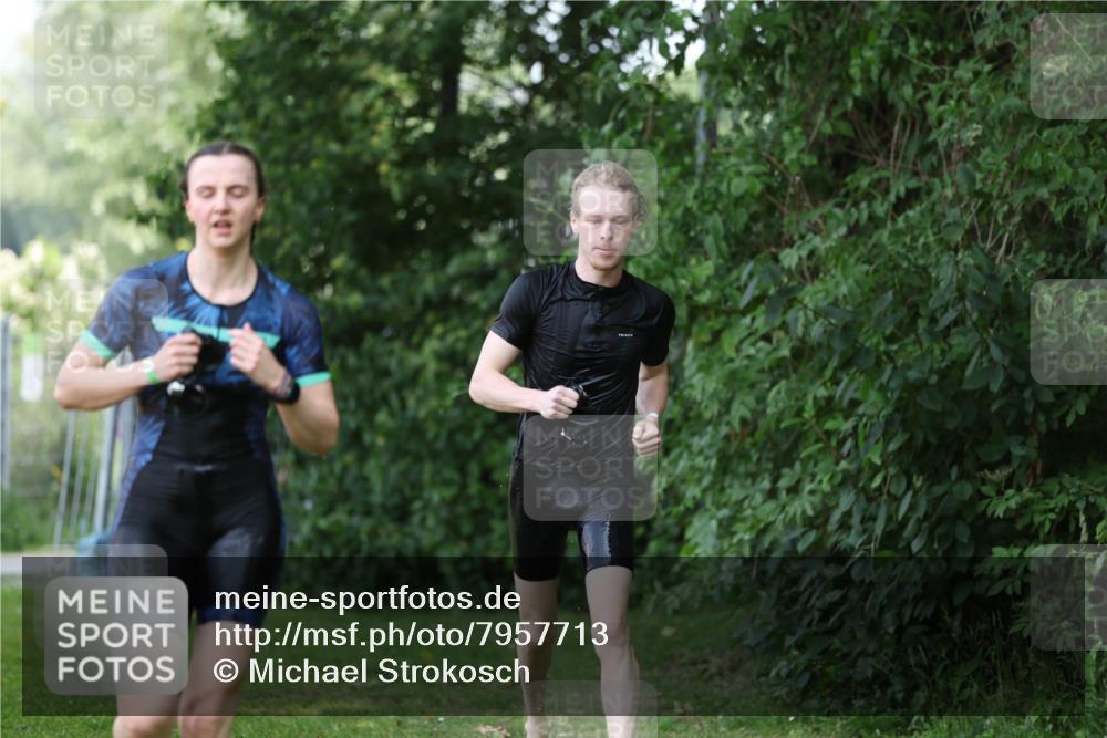15.06.2025 - 7 Türme Triathlon Michael Strokosch http://msf.ph/oto/7957713 15.06.2025 12:36:48 Schwimmen 429, 514, 584, 645, 666 meine-sportfotos.de
