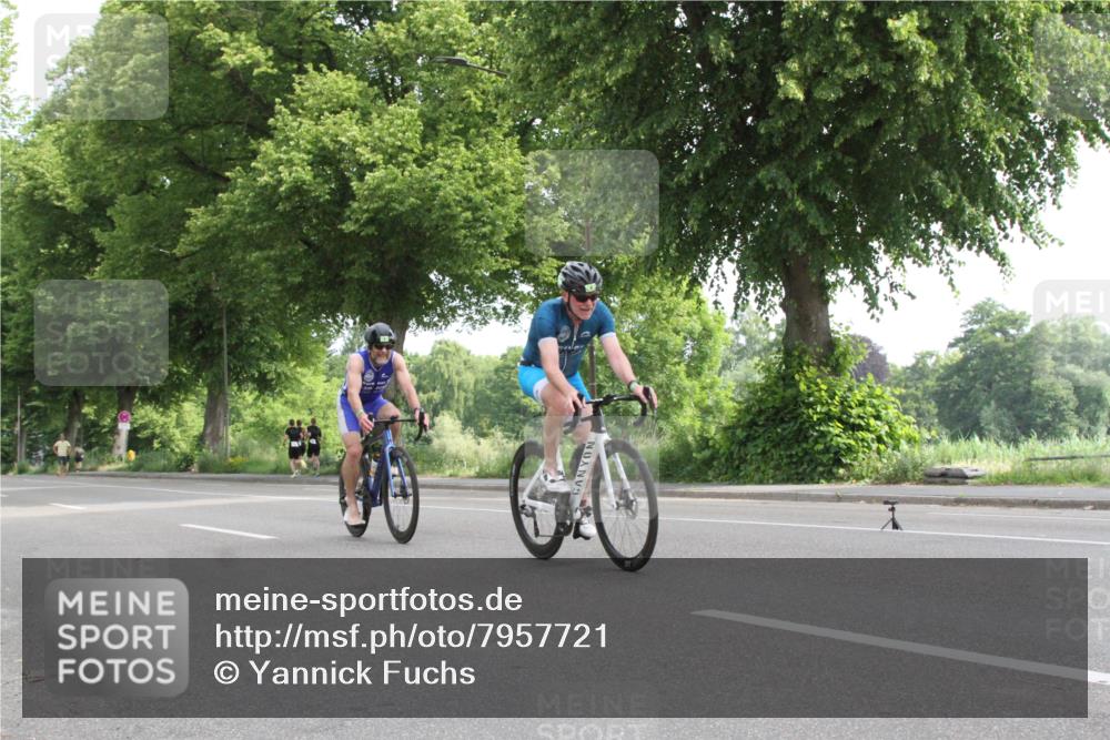 15.06.2025 - 7 Türme Triathlon Yannick Fuchs http://msf.ph/oto/7957721 15.06.2025 09:56:30 Radfahren  meine-sportfotos.de