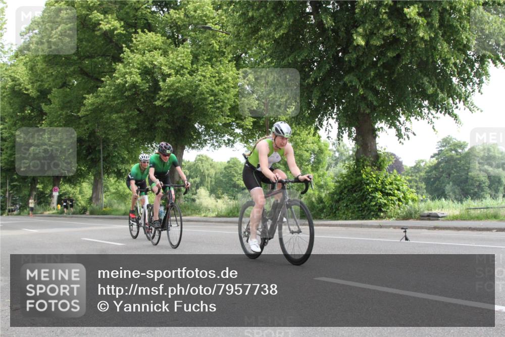 15.06.2025 - 7 Türme Triathlon Yannick Fuchs http://msf.ph/oto/7957738 15.06.2025 09:56:36 Radfahren  meine-sportfotos.de