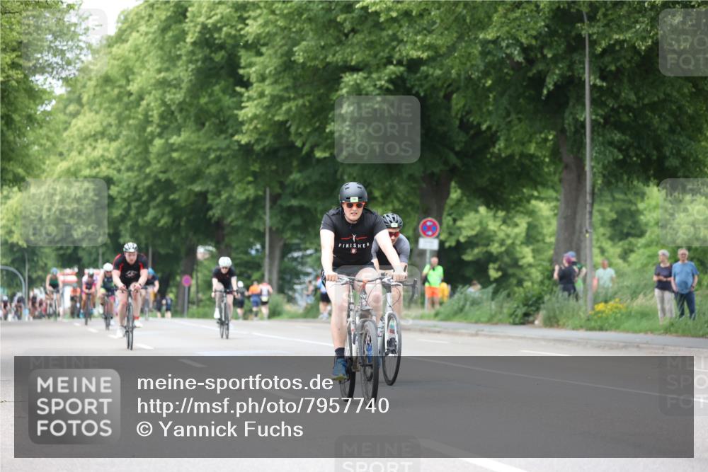 15.06.2025 - 7 Türme Triathlon Yannick Fuchs http://msf.ph/oto/7957740 15.06.2025 13:44:43 Radfahren 228, 321, 371, 555, 593, 668, 754, 865, 1189 meine-sportfotos.de