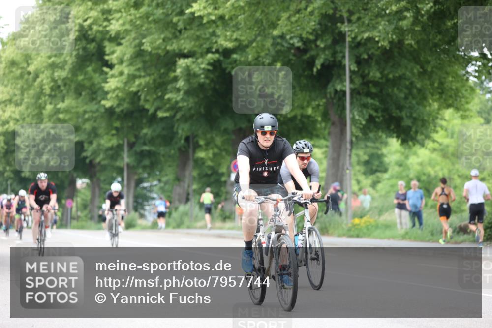 15.06.2025 - 7 Türme Triathlon Yannick Fuchs http://msf.ph/oto/7957744 15.06.2025 13:44:43 Radfahren 228, 321, 371, 555, 593, 668, 754, 865, 1189 meine-sportfotos.de
