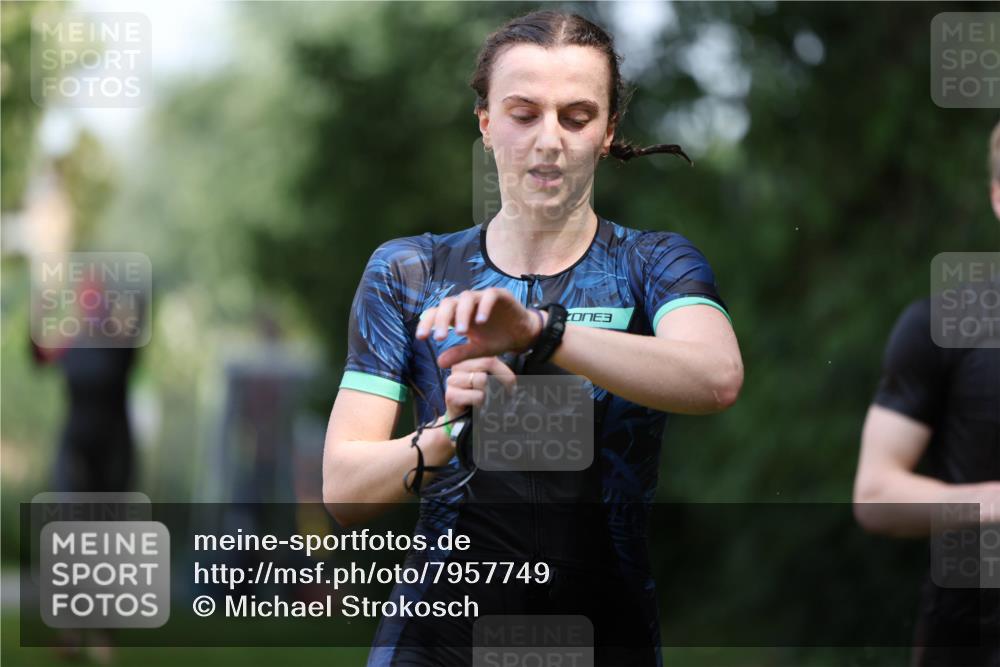 15.06.2025 - 7 Türme Triathlon Michael Strokosch http://msf.ph/oto/7957749 15.06.2025 12:36:50 Schwimmen 429, 514, 584, 645, 666 meine-sportfotos.de