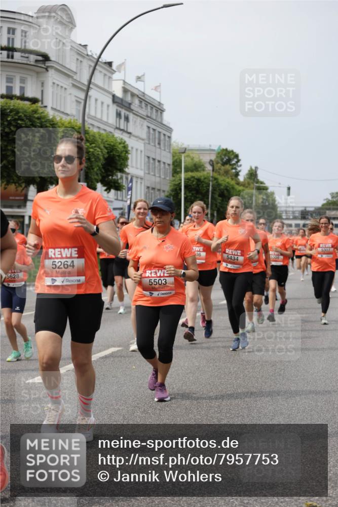 15.06.2025 - REWE Women's Run Jannik Wohlers http://msf.ph/oto/7957753 15.06.2025 09:44:10 Laufen 5628, 5264, 5503, 5307, 5308, 36, 5434 meine-sportfotos.de