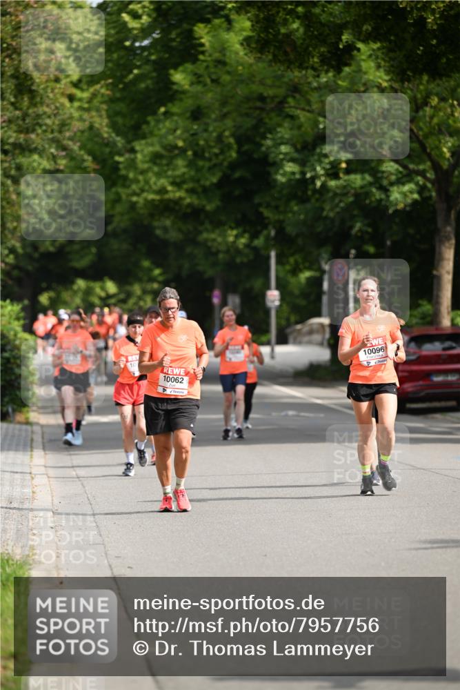 15.06.2025 - REWE Women's Run Dr. Thomas Lammeyer http://msf.ph/oto/7957756 15.06.2025 09:47:54 Laufen 10062, 10096 meine-sportfotos.de