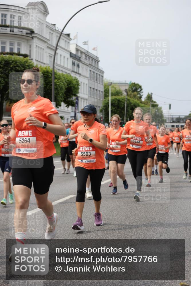 15.06.2025 - REWE Women's Run Jannik Wohlers http://msf.ph/oto/7957766 15.06.2025 09:44:10 Laufen 5628, 5264, 5503, 5434, 308, 5236, 5307 meine-sportfotos.de