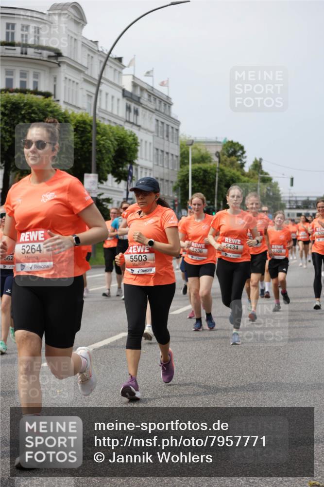 15.06.2025 - REWE Women's Run Jannik Wohlers http://msf.ph/oto/7957771 15.06.2025 09:44:10 Laufen 562, 5264, 5503, 5434, 5308, 5236, 530 meine-sportfotos.de