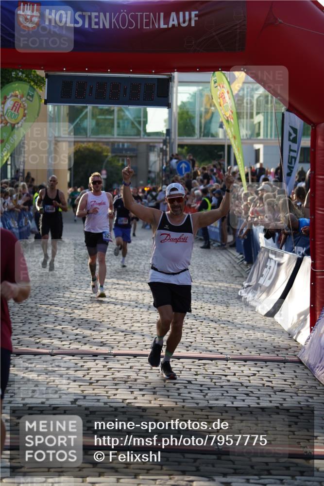 13.06.2025 - Holstenköstenlauf Felixshl http://msf.ph/oto/7957775 13.06.2025 19:48:36 Laufen 2236, 2691, 2819, 3209, 3210, 3211, 3219, 3648 meine-sportfotos.de