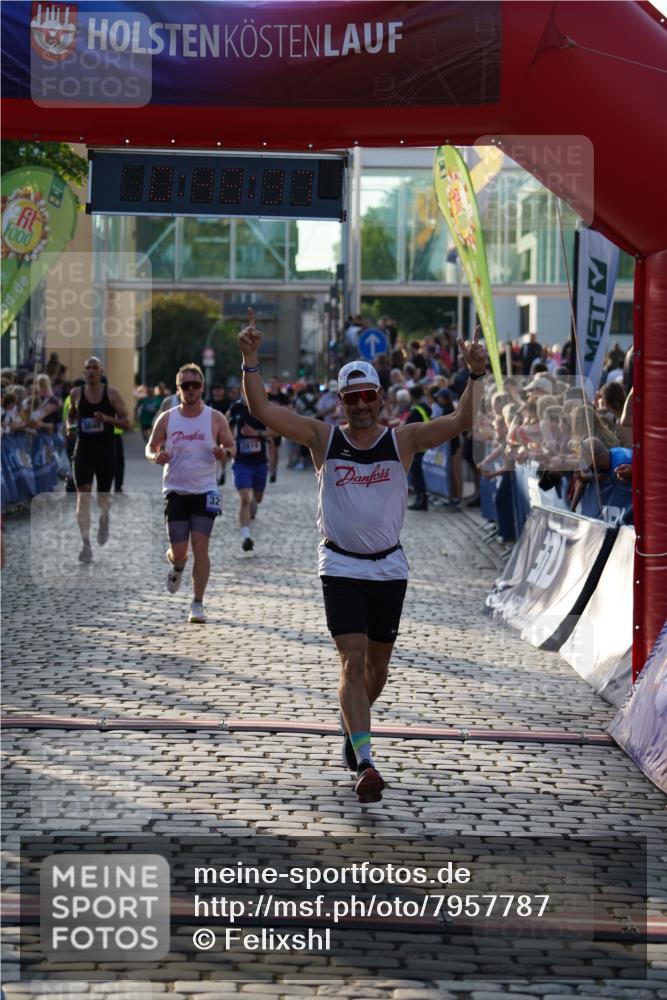 13.06.2025 - Holstenköstenlauf Felixshl http://msf.ph/oto/7957787 13.06.2025 19:48:36 Laufen 2236, 2691, 2819, 3209, 3210, 3211, 3219, 3648 meine-sportfotos.de