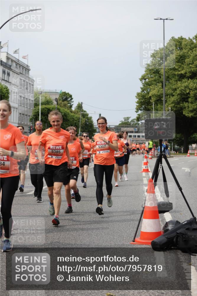 15.06.2025 - REWE Women's Run Jannik Wohlers http://msf.ph/oto/7957819 15.06.2025 09:44:12 Laufen 34, 5385, 8, 5489, 5307 meine-sportfotos.de